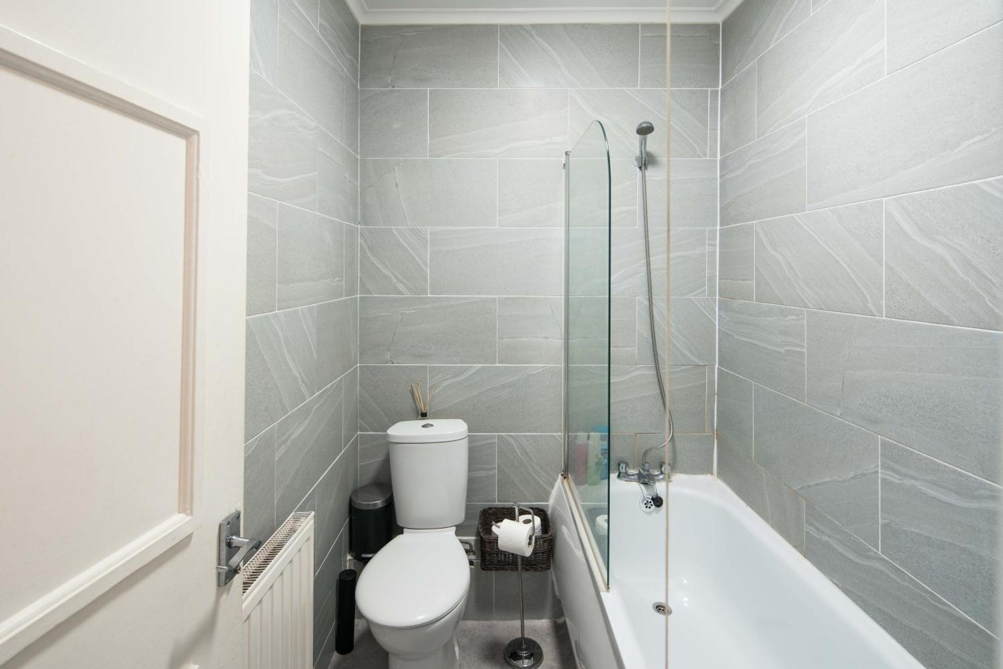 Private Double Room Shared Bathroom Near City Centre Λονδίνο Εξωτερικό φωτογραφία