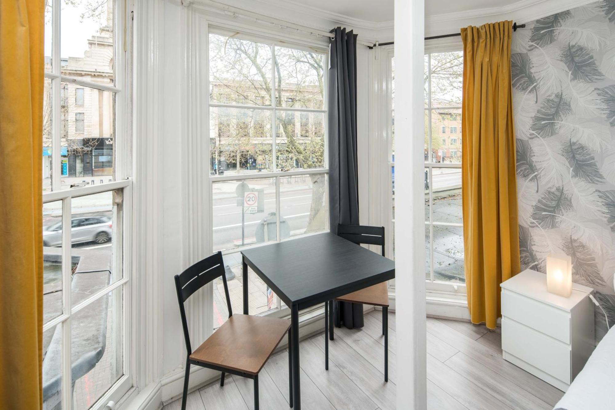 Private Double Room Shared Bathroom Near City Centre Λονδίνο Εξωτερικό φωτογραφία