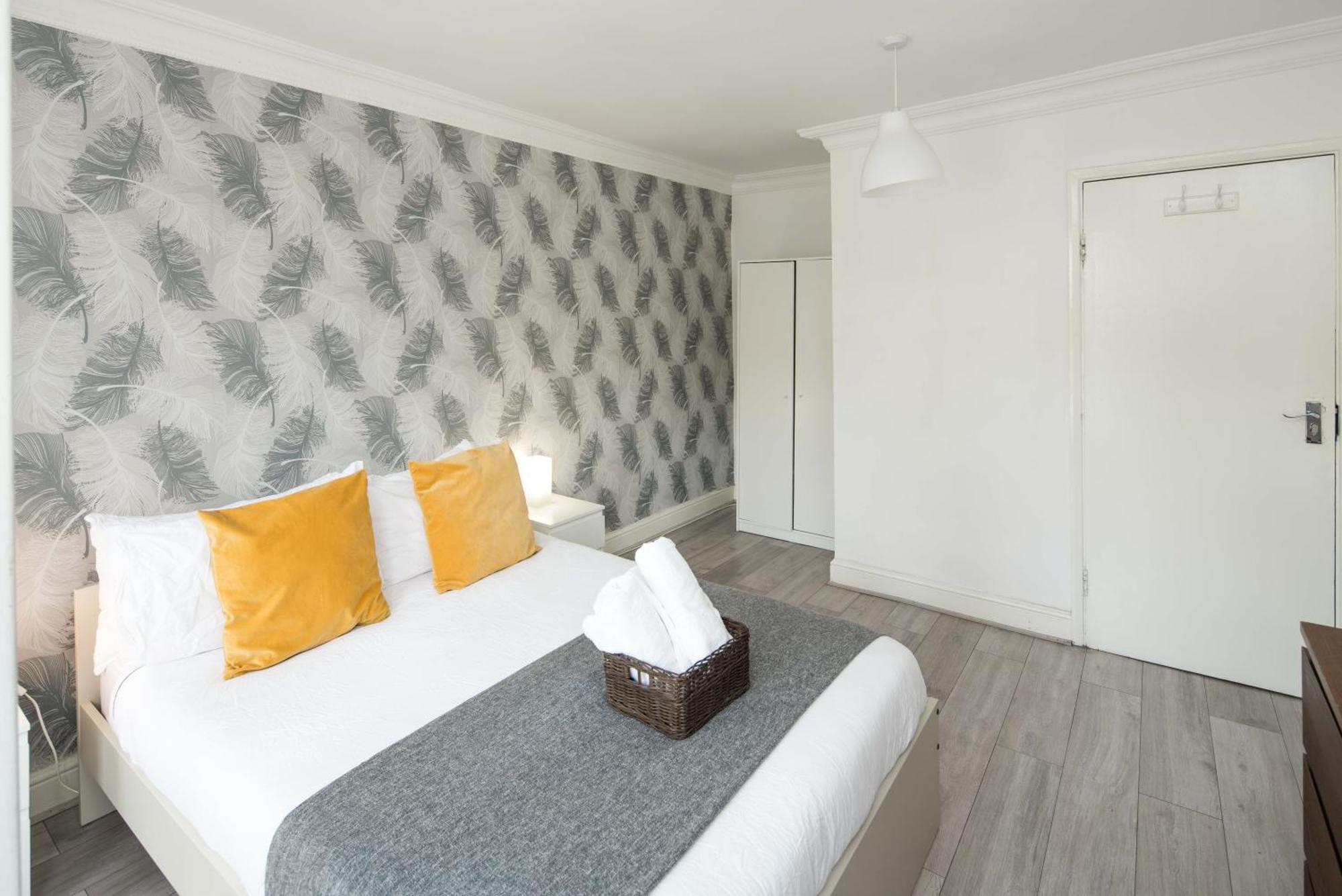 Private Double Room Shared Bathroom Near City Centre Λονδίνο Εξωτερικό φωτογραφία